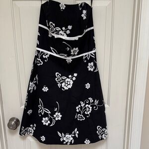 White House Black Market Monochrome Strapless Floral Dress